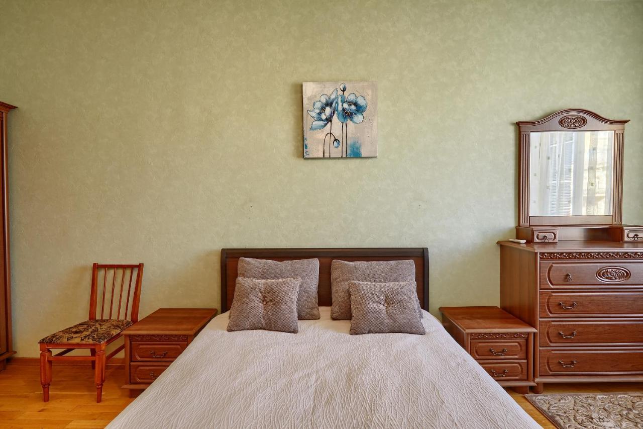 Apartment near Lva Tolstoho Square Kyjev Exteriér fotografie